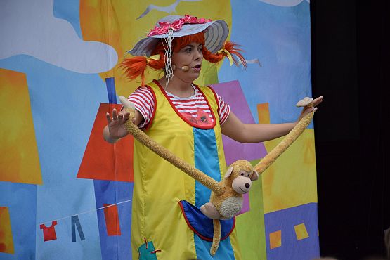 Grafika 2: Spektakl teatralny "Nadchodzi Pipi" 23.06.2016