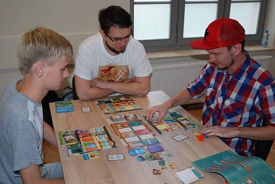 Grafika 8: Zapraszamy na spotkania dla miłośników gier