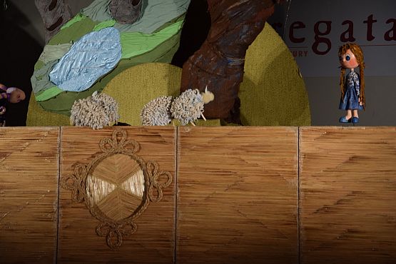 Grafika 4: Niedzielne spotkania z teatrem: Janek Wędrowniczek 2.10.2016