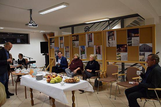 Grafika 2: Spotkanie z poezją Andrzeja Wojciecha Guzka 3.11.2016