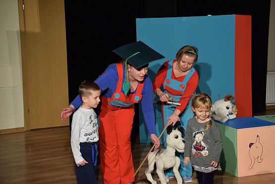 Grafika 14: Niedzielne spotkania z teatrem: Daszeńka 27.11.2016