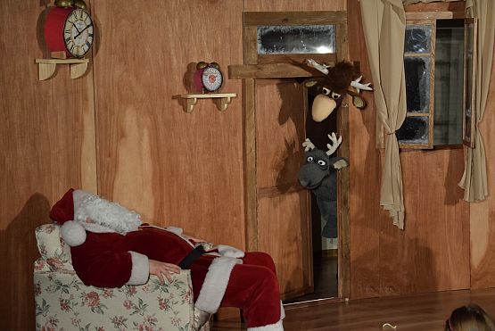 Grafika 9: Niedzielne spotkania z teatrem: Mikołaj, który zapomniał. 18.12.2016