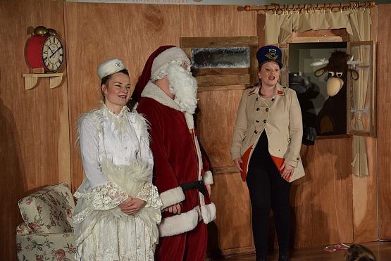 Grafika 13: Niedzielne spotkania z teatrem: Mikołaj, który zapomniał. 18.12.2016