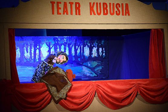 Grafika 5: Niedzielne spotkania z teatrem : Przygody Kubusia. 19.03.2017.