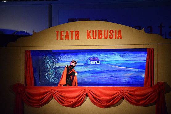 Grafika 12: Niedzielne spotkania z teatrem : Przygody Kubusia. 19.03.2017.