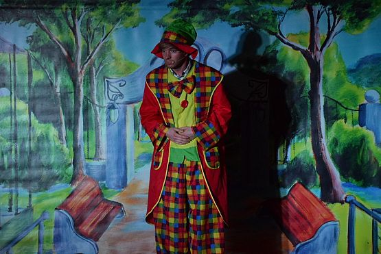 Grafika 3: Niedzielne spotkania z teatrem : Muzyczne ZOO 23.04.2017