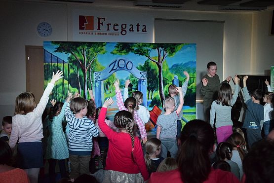 Grafika 5: Niedzielne spotkania z teatrem : Muzyczne ZOO 23.04.2017