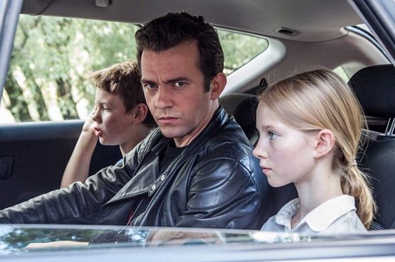 Grafika 3: "Tarapaty" - o przyjaźni, tajemnicy i wakacyjnej przygodzie!