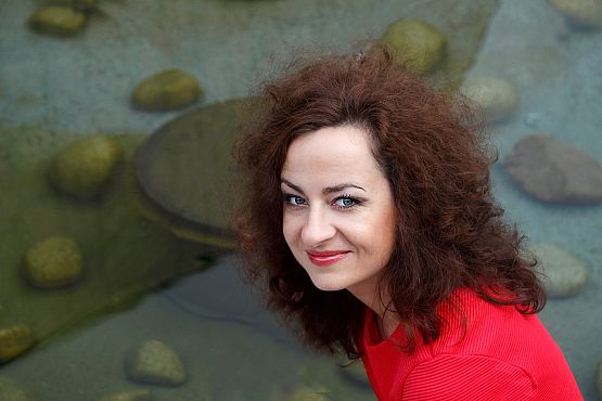 Grafika 4: Spotkanie z autorką książek o ks. Janie Kaczkowskim