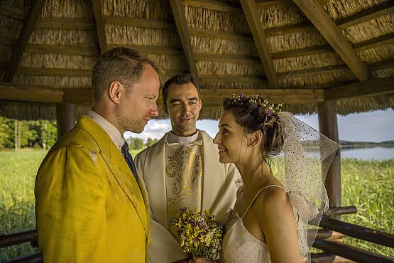 Grafika 2: Byli umówieni i pokłóceni. Teraz będą poślubieni?