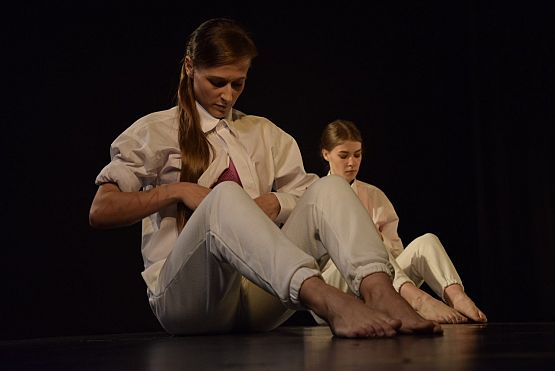 Grafika 26: Spektakl Teatru Tańca Jeszcze 5 Minut: EKSPERYMENT 08.06.2019