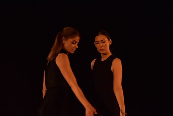 Grafika 29: Spektakl Teatru Tańca Jeszcze 5 Minut: EKSPERYMENT 08.06.2019