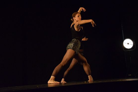 Grafika 40: Spektakl Teatru Tańca Jeszcze 5 Minut: EKSPERYMENT 08.06.2019