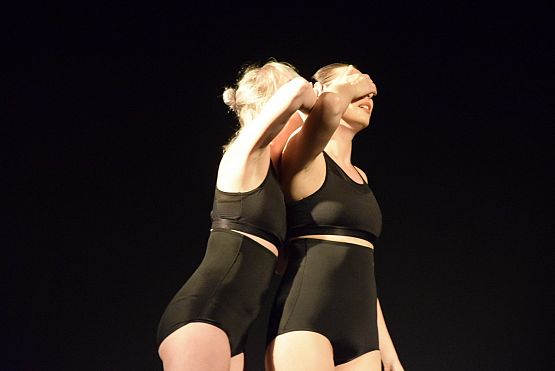 Grafika 45: Spektakl Teatru Tańca Jeszcze 5 Minut: EKSPERYMENT 08.06.2019