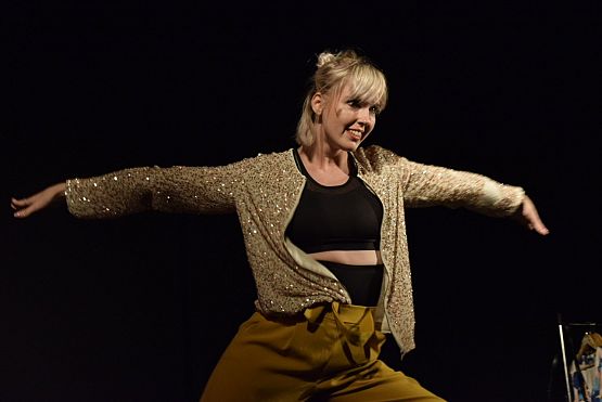 Grafika 47: Spektakl Teatru Tańca Jeszcze 5 Minut: EKSPERYMENT 08.06.2019