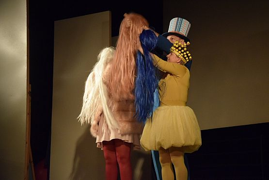 Grafika 1: Niedzielne spotkanie z teatrem: E-MOLLANDIA 07.04.2019