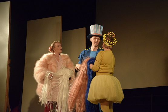 Grafika 2: Niedzielne spotkanie z teatrem: E-MOLLANDIA 07.04.2019