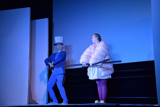 Grafika 4: Niedzielne spotkanie z teatrem: E-MOLLANDIA 07.04.2019