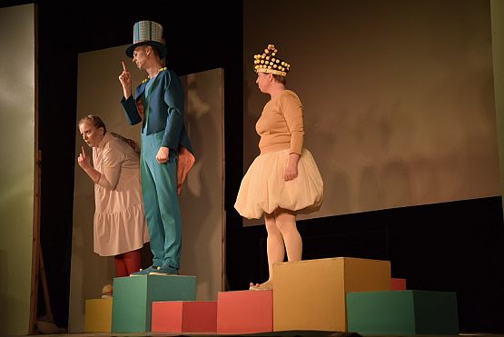 Grafika 17: Niedzielne spotkanie z teatrem: E-MOLLANDIA 07.04.2019