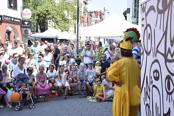 Grafika 17: Spektakl "W 7 dni dookoła bajek" (20.07.2019)