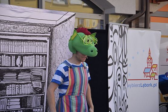 Grafika 22: Spektakl "W 7 dni dookoła bajek" (20.07.2019)