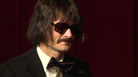 Grafika 4: Historia niewidomego geniusza fortepianu