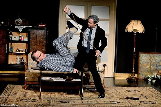 Grafika 4: „Pół na pół” - spektakl teatralny we „Fregacie”