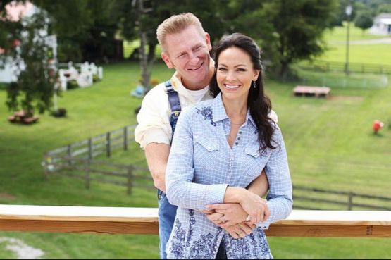 Grafika 2: Historia miłości, która nie umiera nigdy