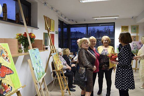 Grafika 2: Wystawa malarska malarek z lęborskiego Uniwersytetu Trzeciego Wieku 18.02.2020