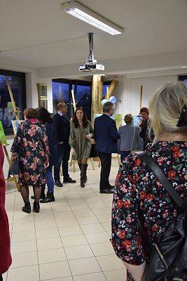 Grafika 3: Wystawa malarska malarek z lęborskiego Uniwersytetu Trzeciego Wieku 18.02.2020