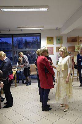 Grafika 10: Wystawa malarska malarek z lęborskiego Uniwersytetu Trzeciego Wieku 18.02.2020