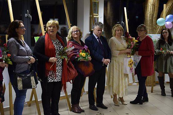 Grafika 47: Wystawa malarska malarek z lęborskiego Uniwersytetu Trzeciego Wieku 18.02.2020
