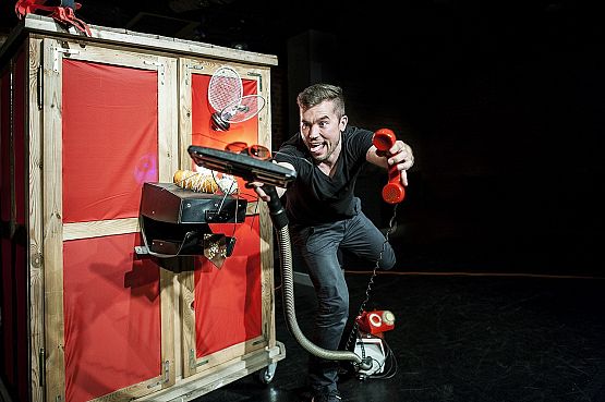 Grafika 3: "Juri" - spektakl dla dzieci w Stacji Kultura