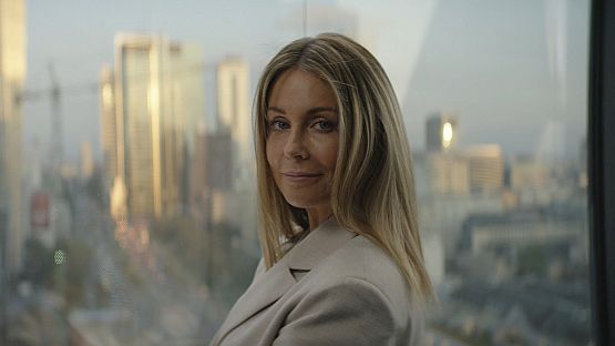 Grafika 1: Łączy nas miłość