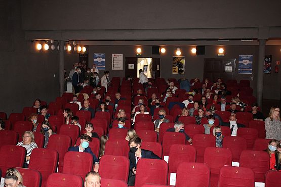 Grafika 2: "Nieletni inżynierowie" - PREMIERA 25.09.2020