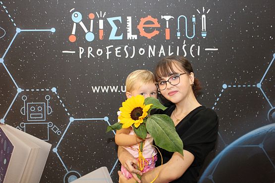 Grafika 23: "Nieletni inżynierowie" - PREMIERA 25.09.2020