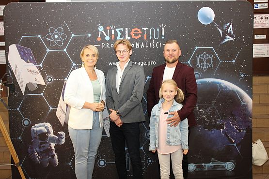 Grafika 26: "Nieletni inżynierowie" - PREMIERA 25.09.2020