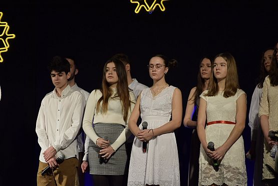 Grafika 9: Koncert świąteczny "RADUJ SIĘ ŚWIECIE" 27.12.2020