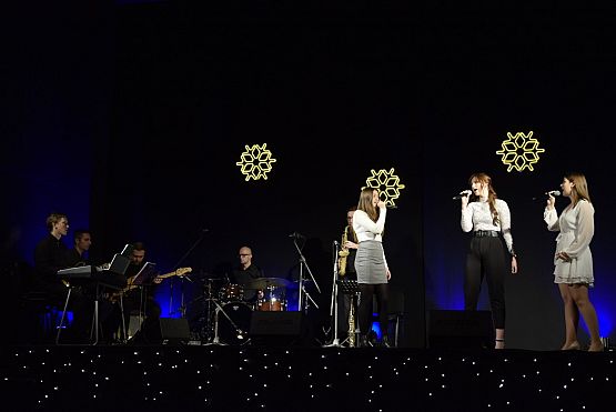 Grafika 22: Koncert świąteczny "RADUJ SIĘ ŚWIECIE" 27.12.2020