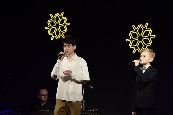 Grafika 29: Koncert świąteczny "RADUJ SIĘ ŚWIECIE" 27.12.2020