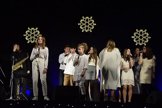 Grafika 37: Koncert świąteczny "RADUJ SIĘ ŚWIECIE" 27.12.2020