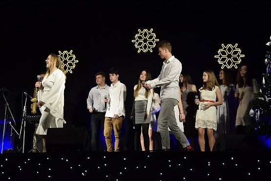 Grafika 46: Koncert świąteczny "RADUJ SIĘ ŚWIECIE" 27.12.2020