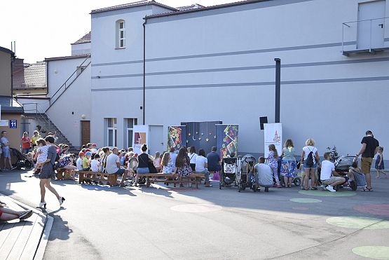 Grafika 8: Letnie spektakle teatralne 24.07.2021