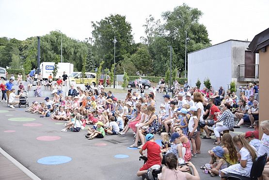 Grafika 1: Letnie spektakle teatralne 25.07.2021