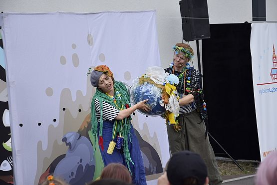 Grafika 8: Letnie spektakle teatralne 25.07.2021