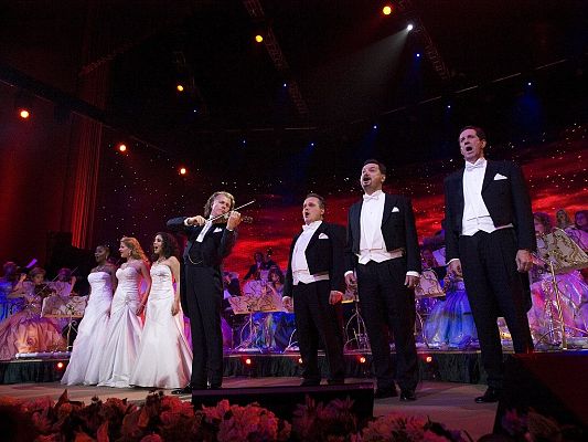 Grafika 2: Koncert „Andre Rieu. Znowu razem!” - retransmisja