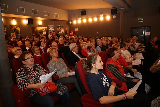 Grafika 2: Wspólne Śpiewanie Pieśni Patriotycznych we "Fregacie"