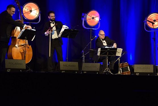 Grafika 3: TANGO SHOW - 18.02.2022