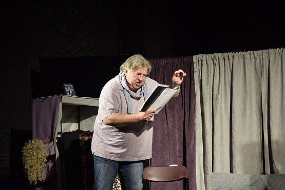 Grafika 3: Spektakl "Kobieta idealna" - 17.03.2022