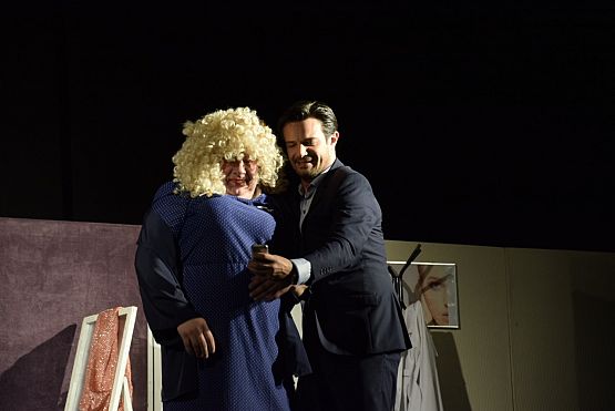 Grafika 17: Spektakl "Kobieta idealna" - 17.03.2022